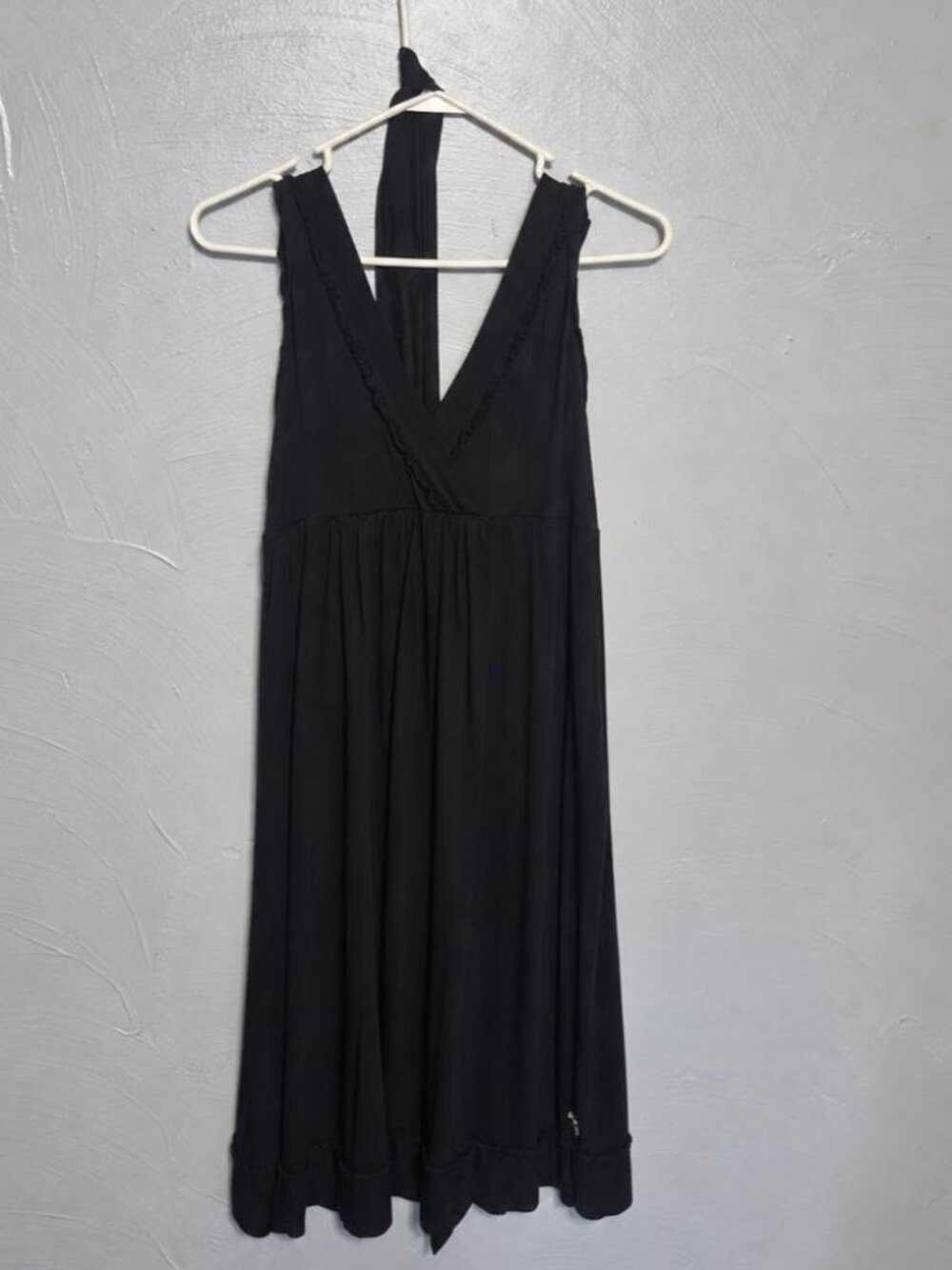 American Eagle Outfitters Black Sleeveless Midi Dress Size Large with Tie
